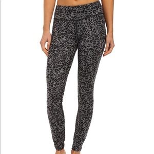leopard running tights